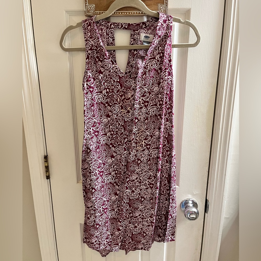 Old Navy burgundy and white print tank dress with cut out back detail